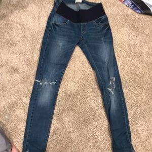 Distressed maternity